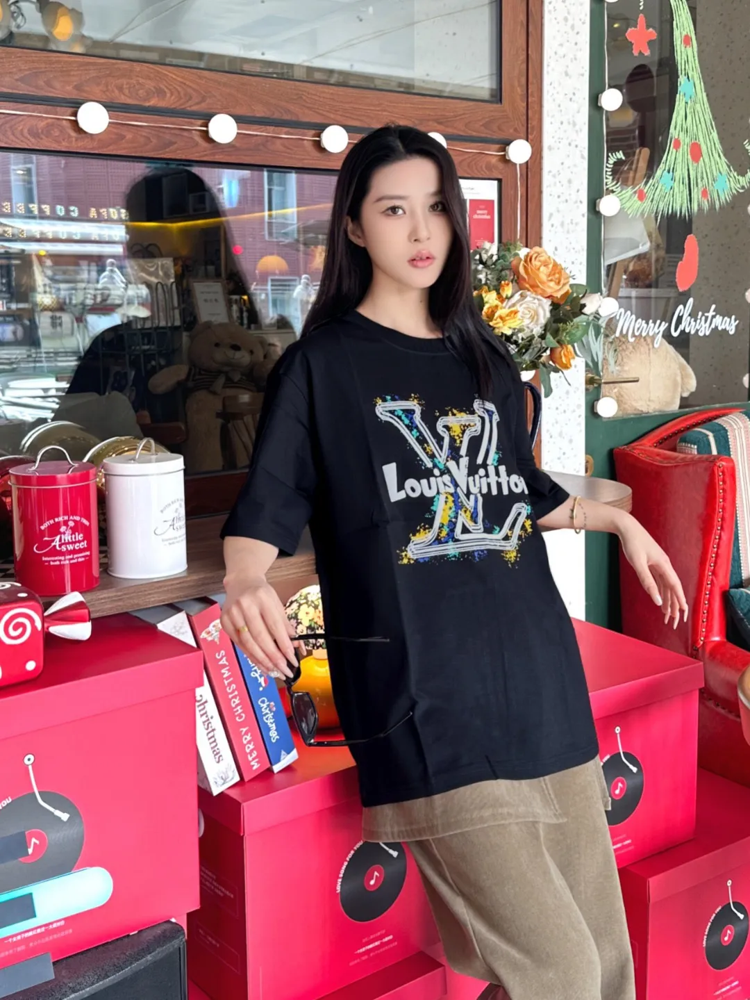 Louis Vuitton/Louis Vuitton graffiti large logo printed short sleeves